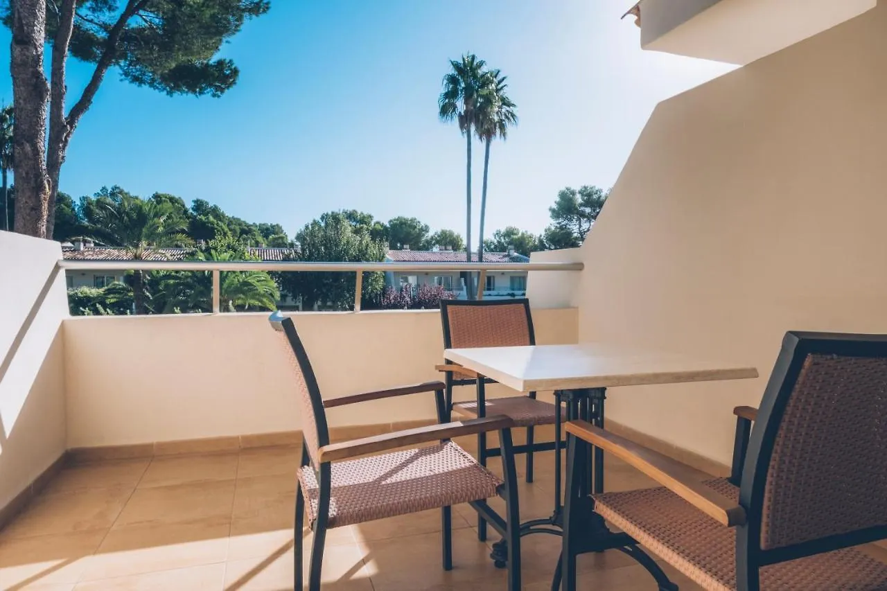 Iberostar Waves Pinos Park Hotel Font de sa Cala